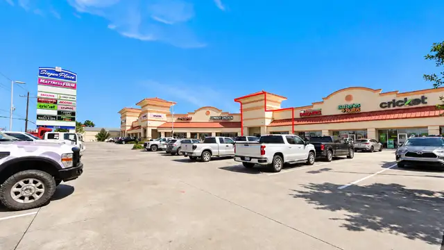 Siegen Place Shopping Center thumbnail 2