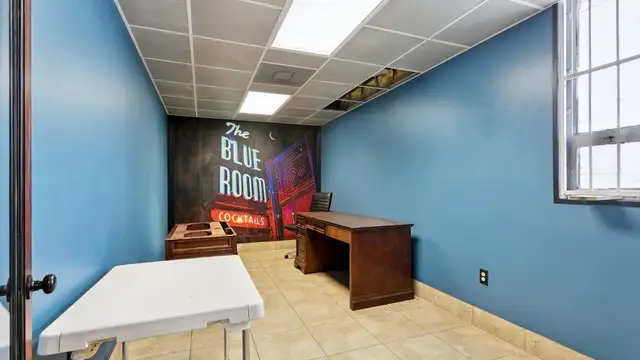 209 N Broad St thumbnail 4