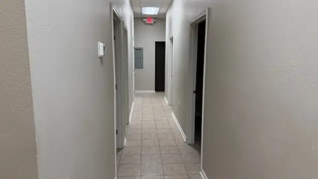 3655 O'Neal Ln thumbnail 5
