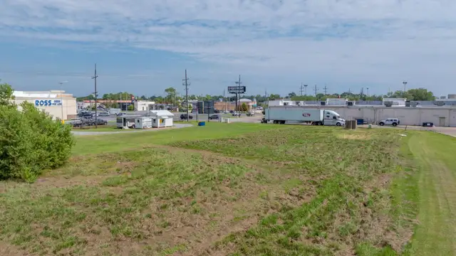1503 S Lewis St thumbnail 5