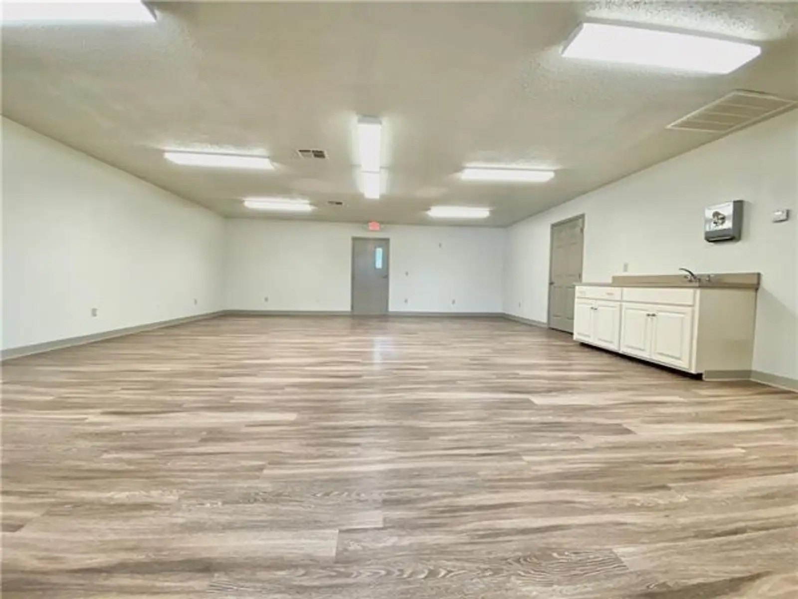 Suite C - Office Space w/ Hwy. Frontage; 42,562 VPD