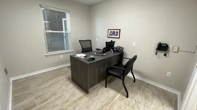 Suite 100 - Office Suites in Shenandoah Professional Plaza thumbnail 3