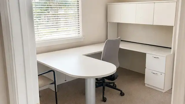 2A - Furnished Office Mandeville thumbnail 5
