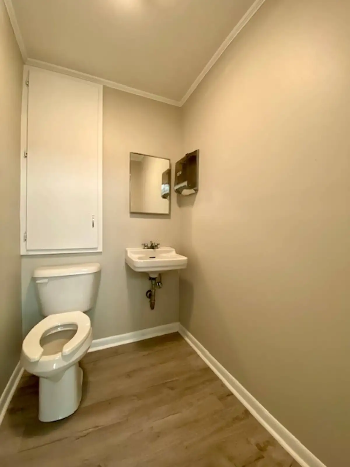 148 Thatcher Street image 3