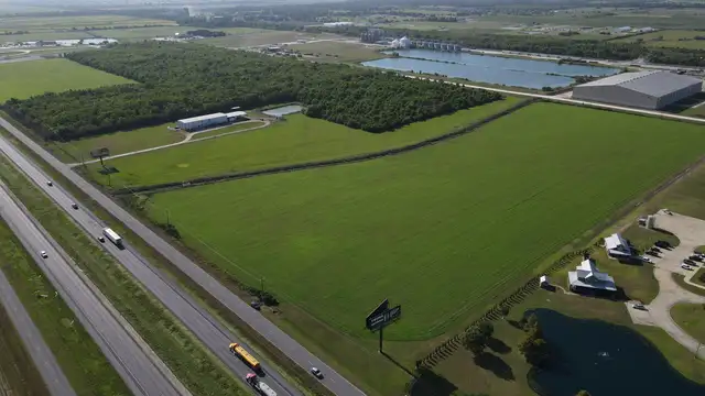 S Frontage Rd thumbnail 3