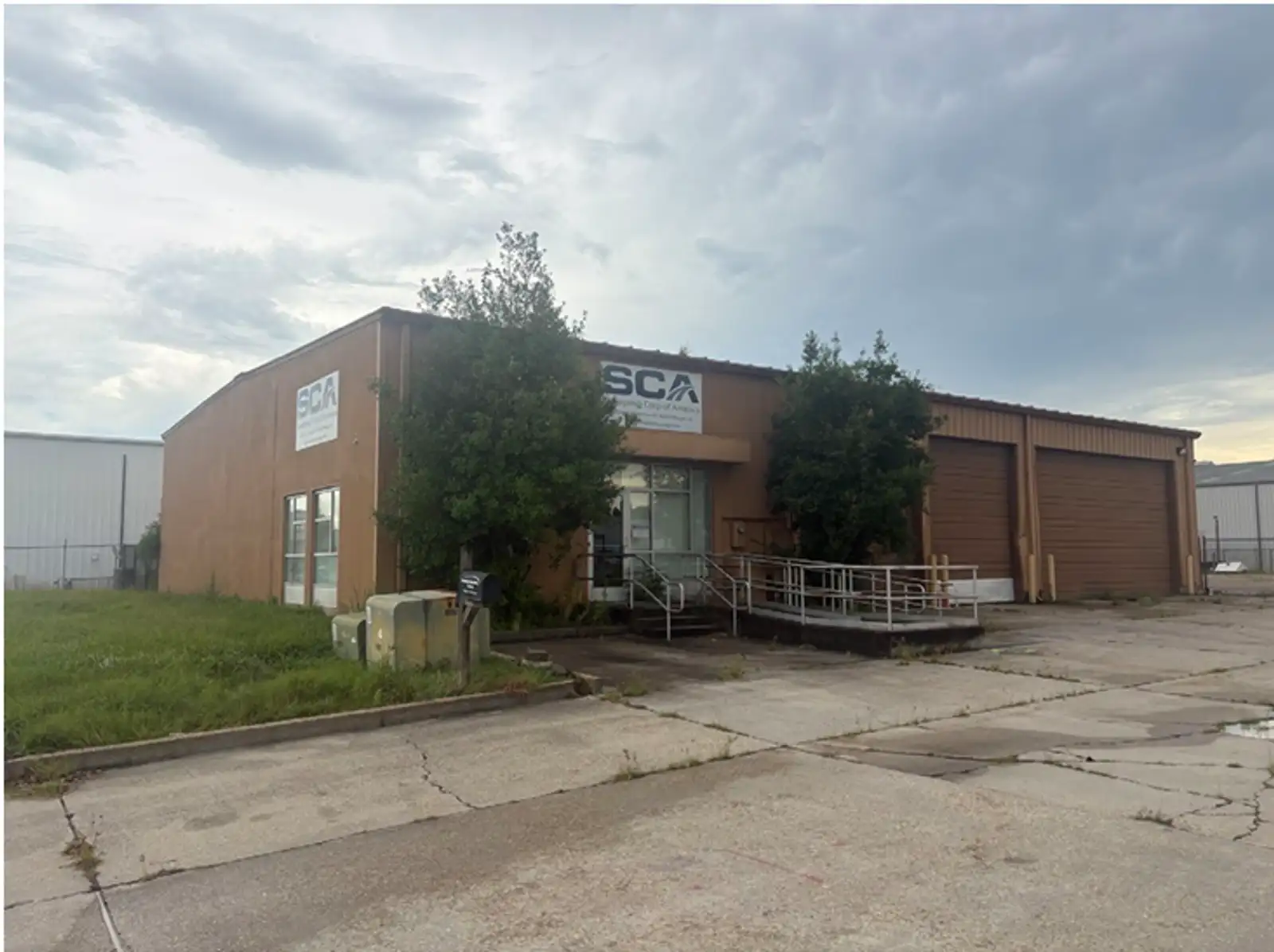 12540 S Choctaw Dr