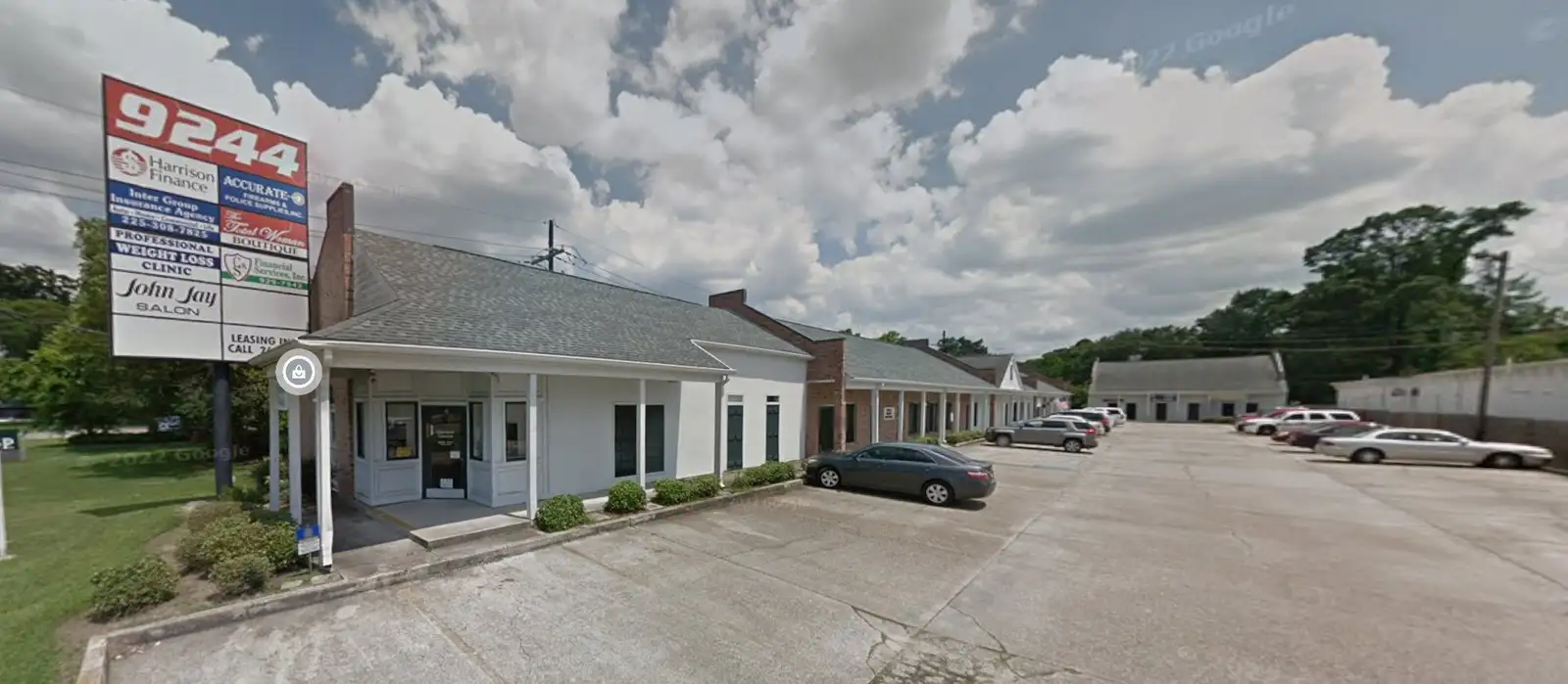 Former Salon Space on Florida Blvd.