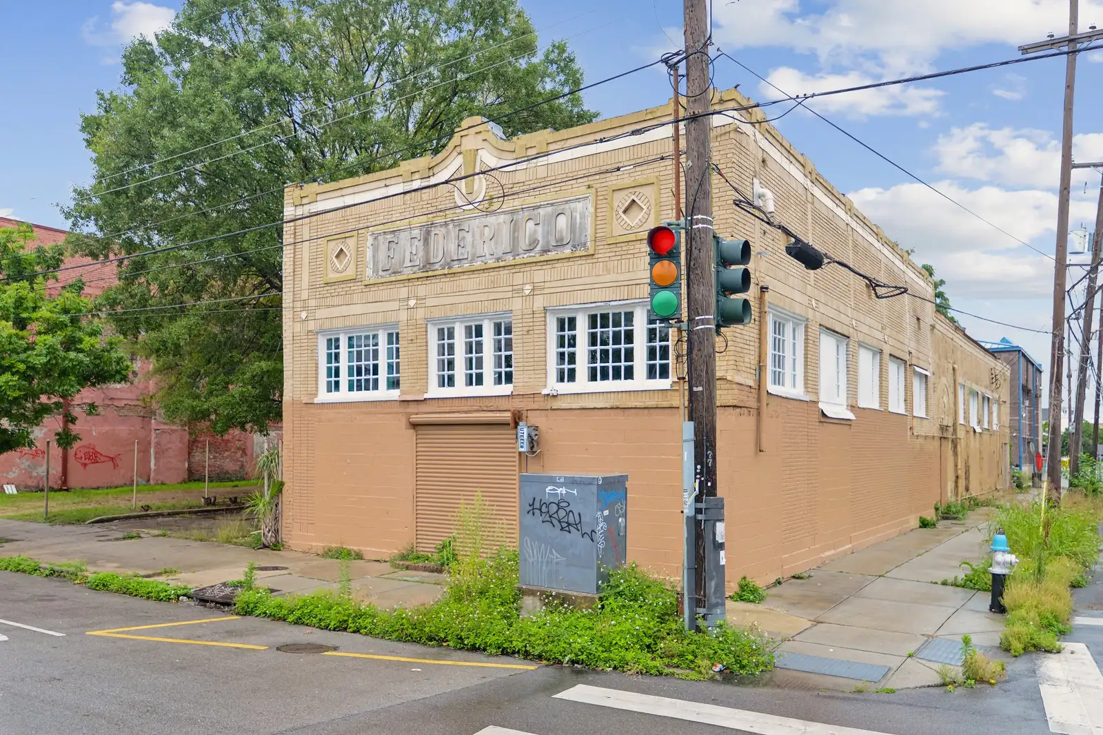 1501 Oretha Castle Haley Blvd ~ MU-2 Zoning w/Parking