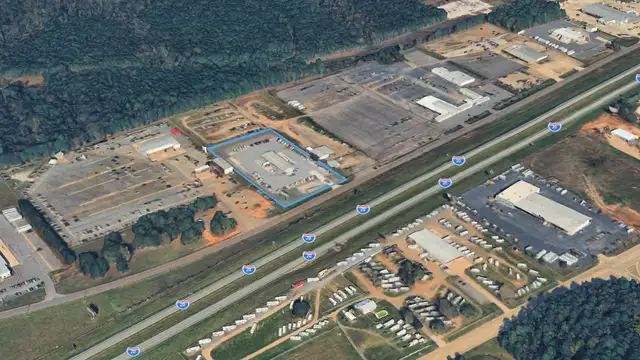 7900 Greenwood Rd thumbnail 5