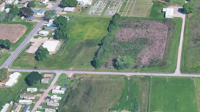 112 Credeur Rd thumbnail 4