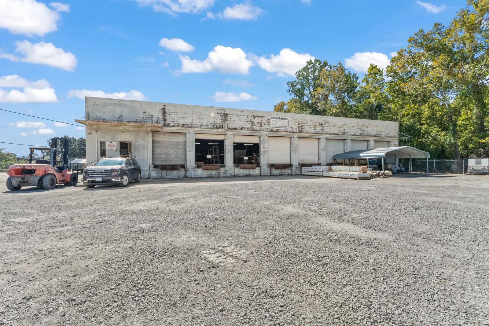 4115 I-10 Frontage Rd