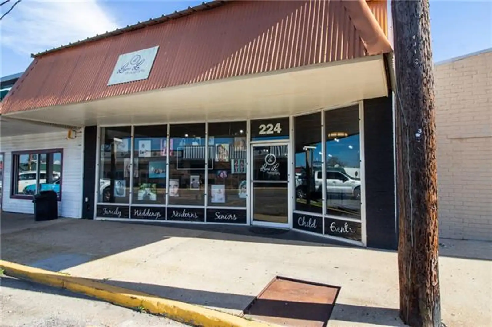 224 E Main St