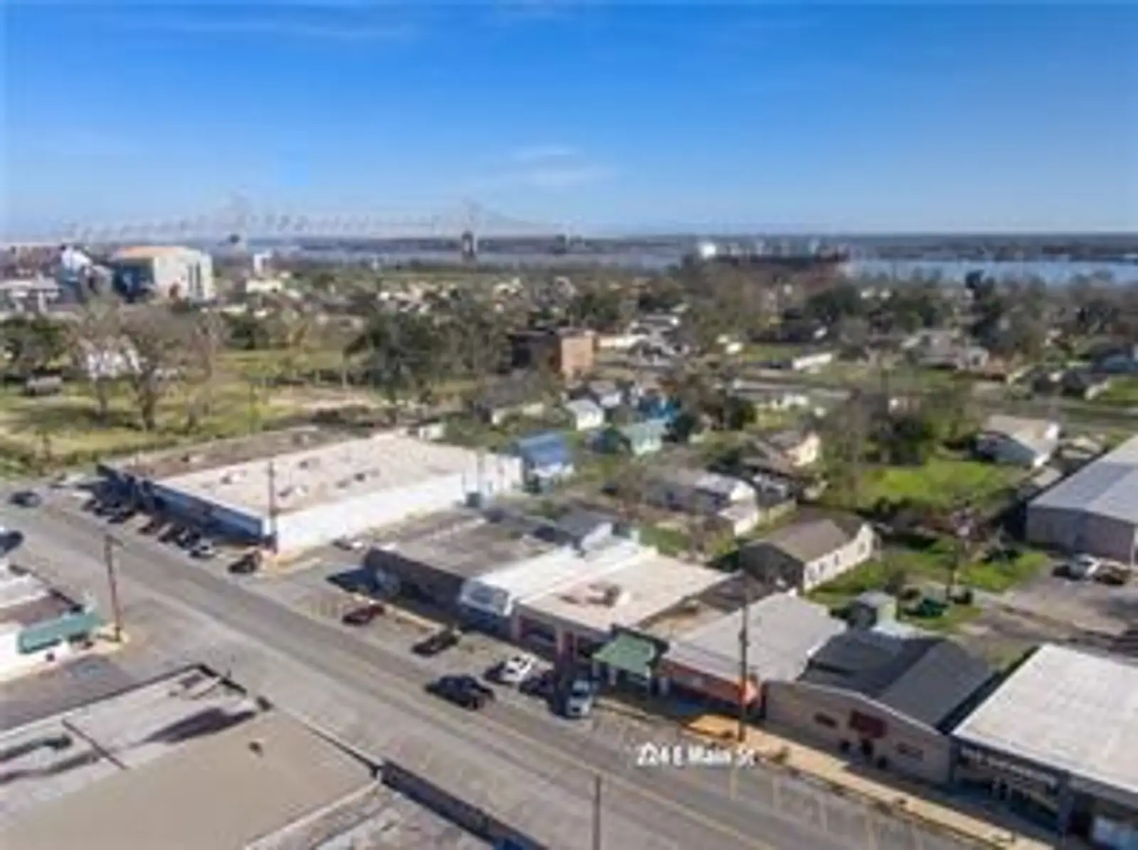 224 E Main St image 9