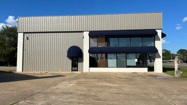 2 Story Building For Lease thumbnail 4