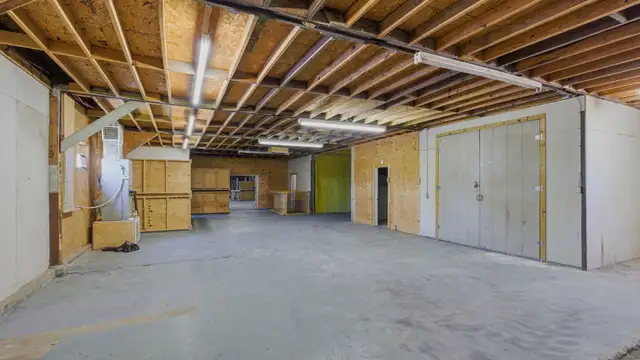1001 Main St thumbnail 5