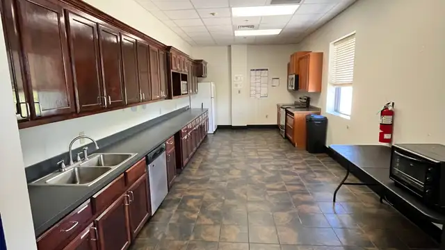 Suite 201 - Elevator Served - GALVEZ COMMONS | 2,534–13,752 SF | ELEVATOR-SERVED | FLEXIBLE CONFIGURATIONS thumbnail 3