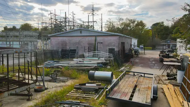 Occupied Industrial Office / Warehouse on Mission Dr thumbnail 5