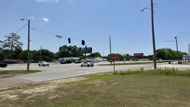 Polk St & US 49 thumbnail 3
