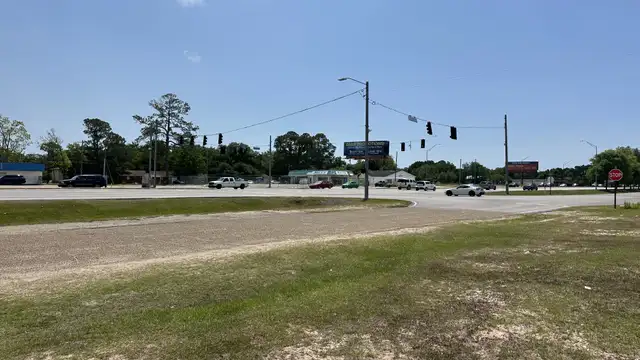 Polk St & US 49 thumbnail 4