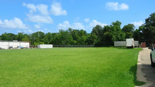 South Choctaw Industrial Land: 30,000 SF Cleared Site thumbnail 5
