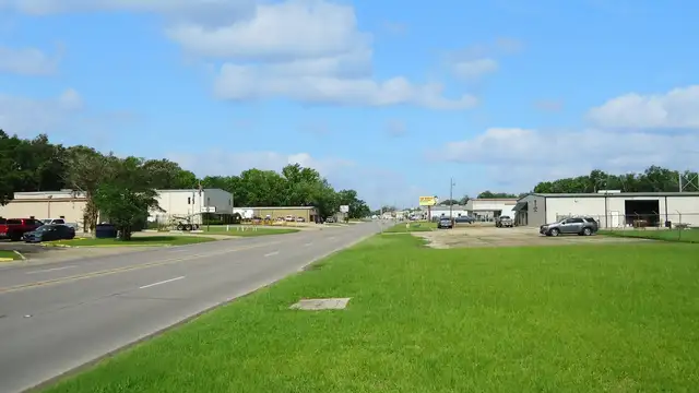 South Choctaw Industrial Land: 30,000 SF Cleared Site thumbnail 4