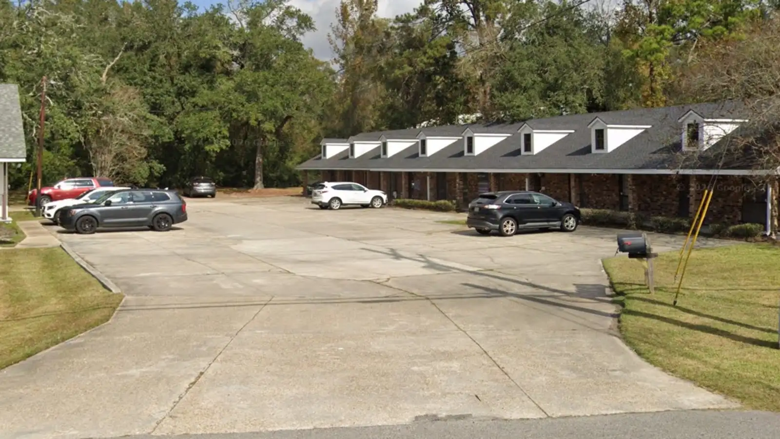 1340 W Gause Blvd