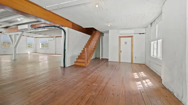 View image 10