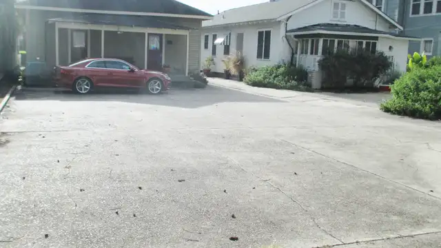 650 N 6th St thumbnail 3