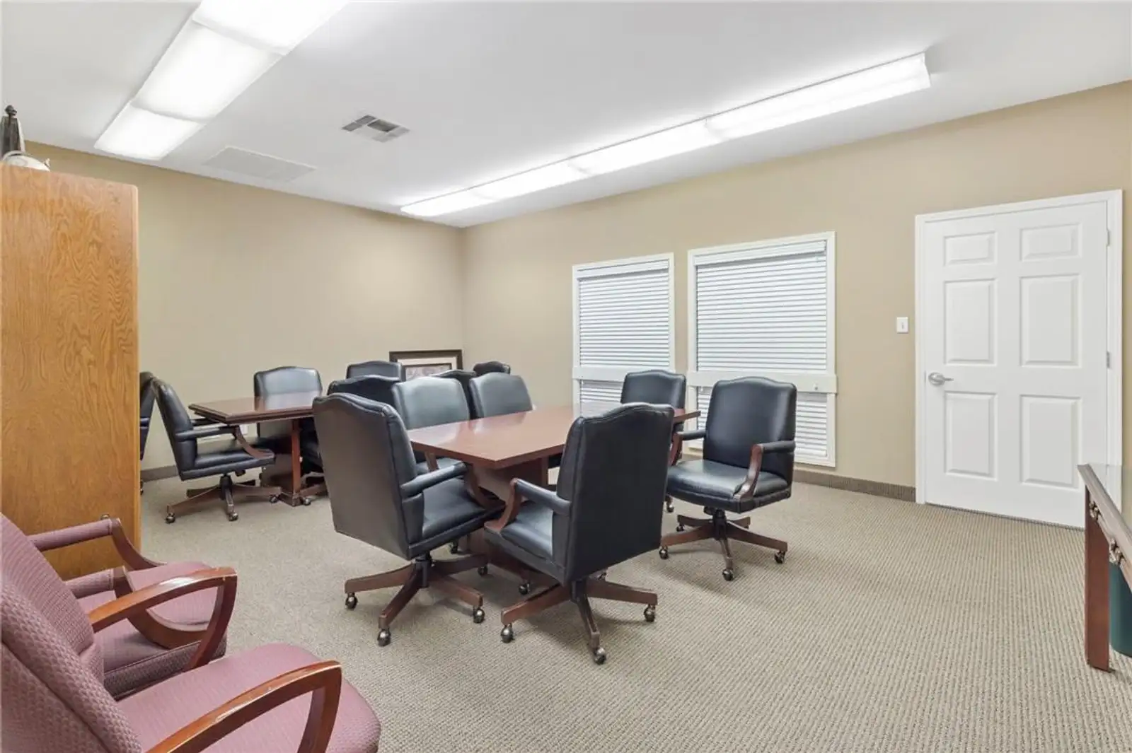 Commercial Office Building image 9