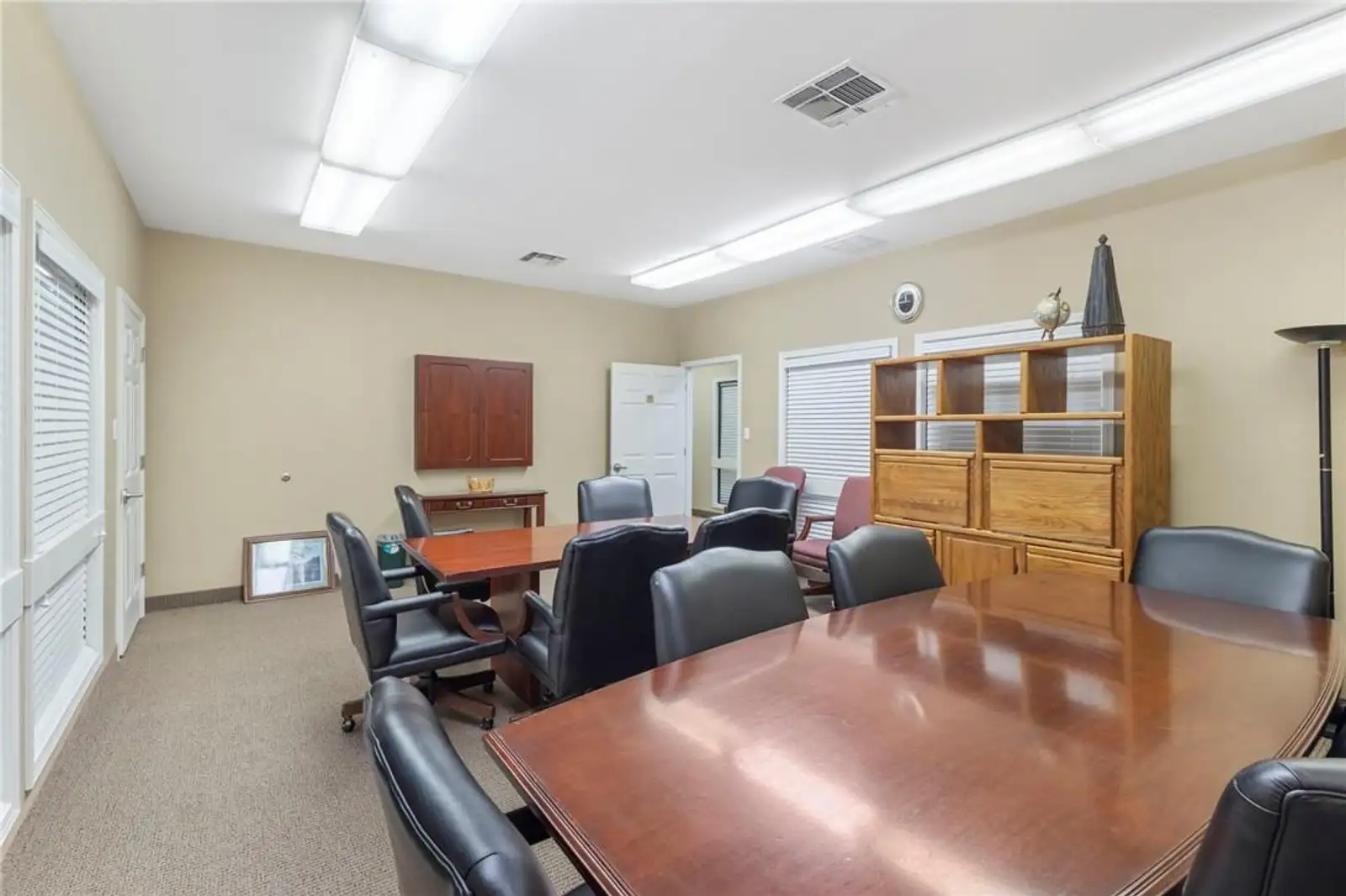 Commercial Office Building image 10