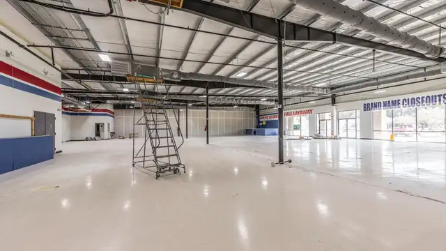 12,000 SF  Retail Space For Lease - 2001 Moss St Suite 700 thumbnail 4