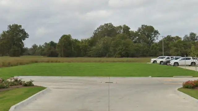 5668 Barksdale Blvd thumbnail 2