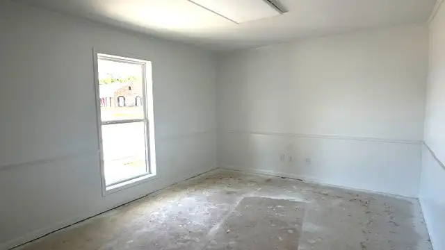 108 Executive Drive thumbnail 5