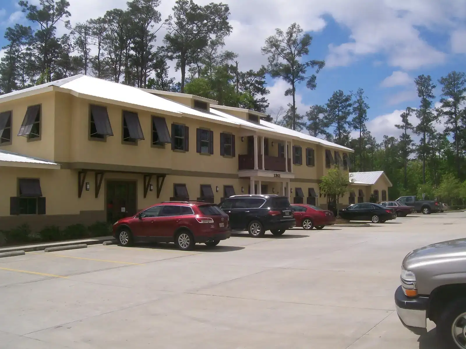 1261 W Causeway Approach image 2