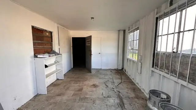 4517 11th St thumbnail 3