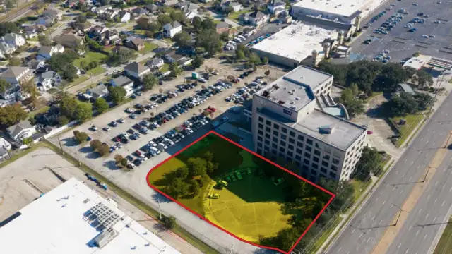 2121 Airline Drive (Burns & Wilcox Center) thumbnail 2