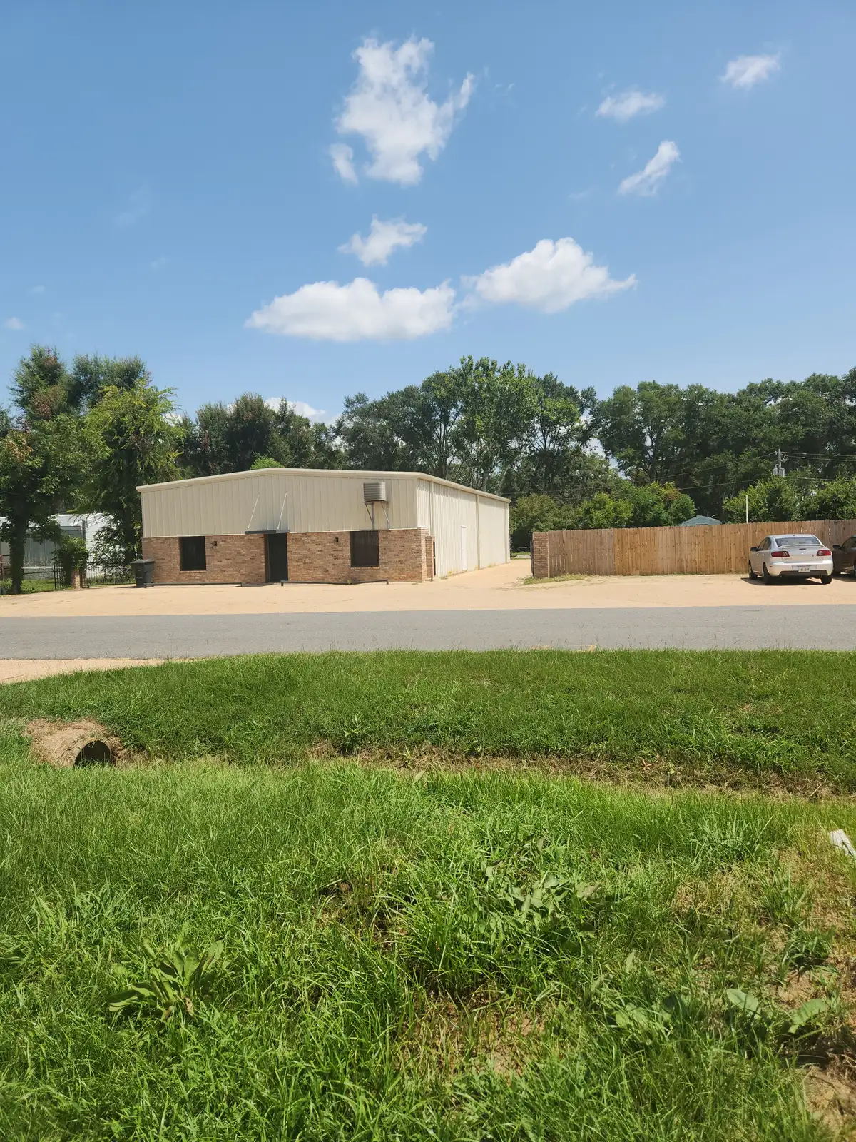 Warehouse / Office with Yard Storage | Alfred Lane Bossier City