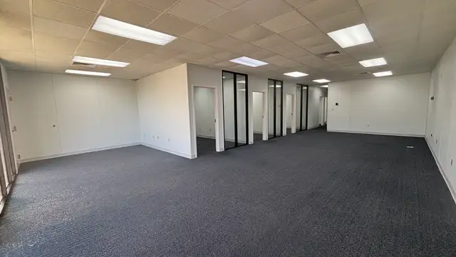 11115 Industriplex Blvd thumbnail 2