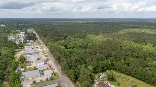 49048 N Morrison Blvd thumbnail 3