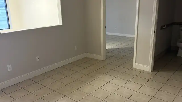 1025 Ravia Rd thumbnail 5