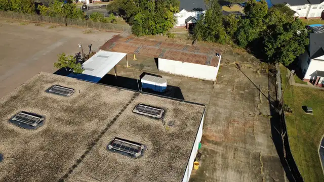 2392 E Smiley Ave thumbnail 3