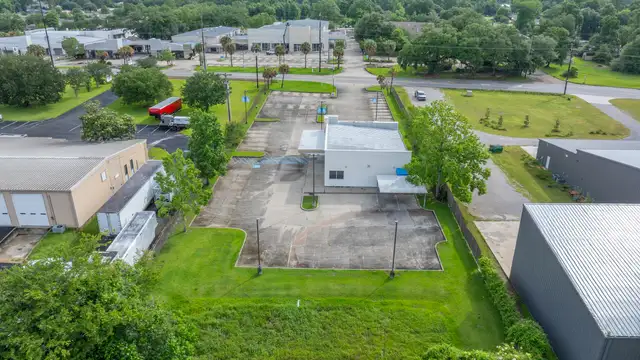 Former Dealership Repurposing Opportunity Near Airport & US Hwy 90 thumbnail 4