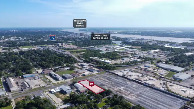±41,000 SF Warehouse Near ExxonMobil thumbnail 3