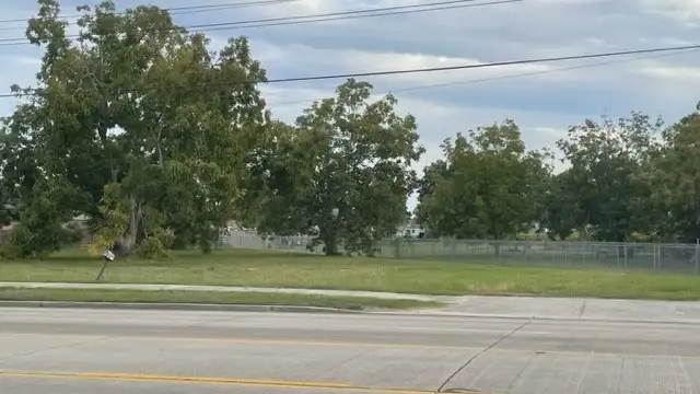 Potential drive-through thumbnail 3