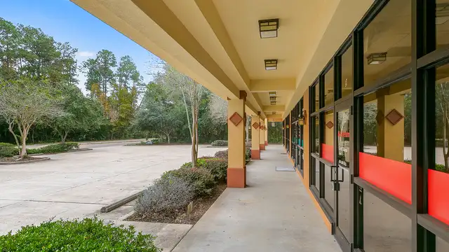 $500/month Rent Special | Retail / Office Space For Lease +/-1,384 sf thumbnail 5