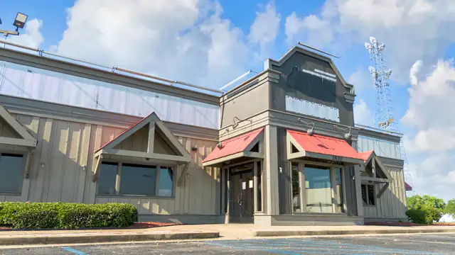 Freestanding 7,870 SF Restaurant in a Highly-Visible Retail Corridor thumbnail 3