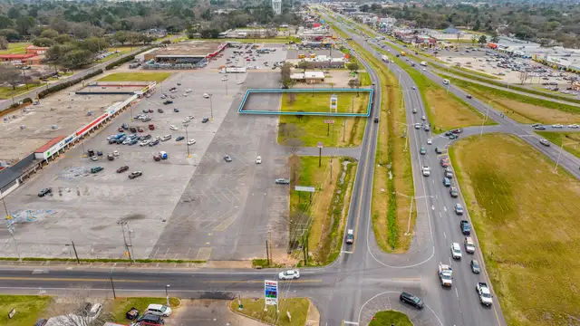 LOT 8 OUTPARCEL DEVELOPMENT SITE thumbnail 4