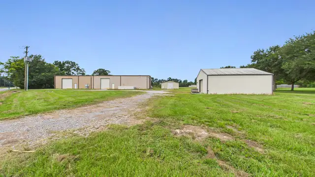 946 Austin Rd thumbnail 2