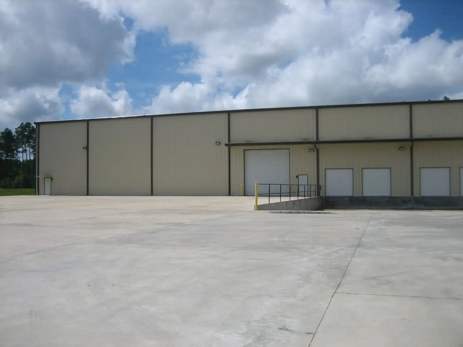 Commercial Bldg for Lease image 5
