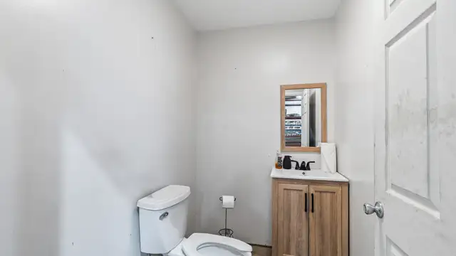 1429 N Collins Blvd thumbnail 3